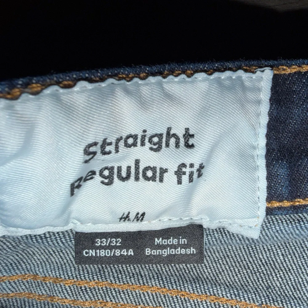 H&M Men's Dark Blue Jeans straight regular fit 32x32 mens size‎ 32